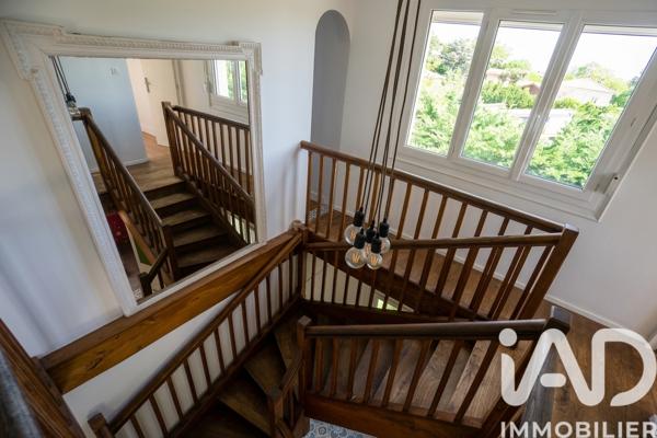 Maison à vendre 7 pièces 215 m² Cugnaux
