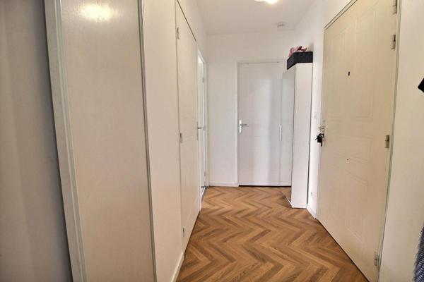 Viager a Nogent sur oise - Appartement type 2  dans résidence récente - bouquet 26540 rente 150/mois