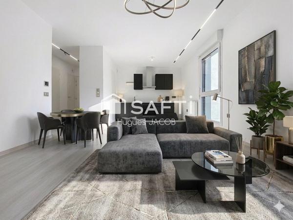 Appartement récent avec balcon et place de parking privative