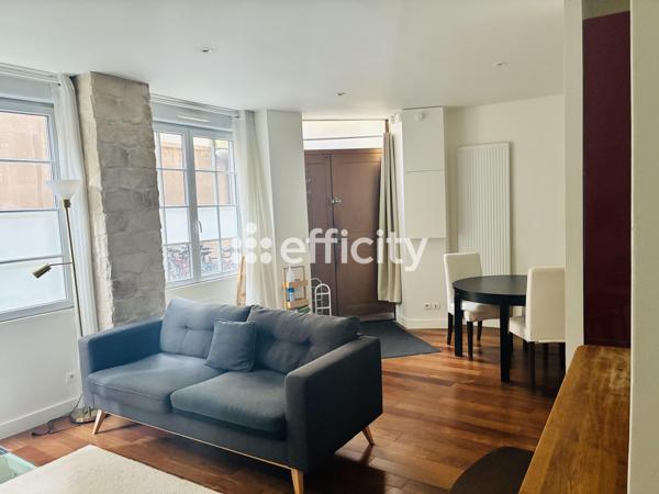 Appartement
         2 pièces
        - 60 m² 595 000 € *