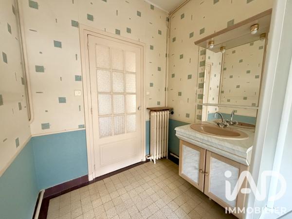 Maison à vendre 7 pièces 150 m² Saint-Amand-Montrond