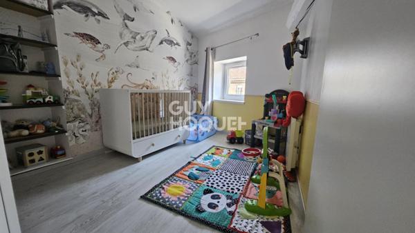 COEUR DU VILLAGE - APPARTEMENT RÉNOVÉ