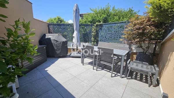 COEUR DU VILLAGE - APPARTEMENT RÉNOVÉ