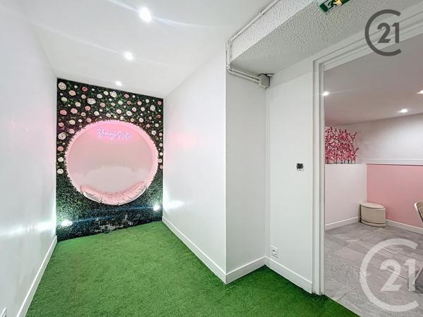 Immeuble à vendre  220 m2 SENS - 89