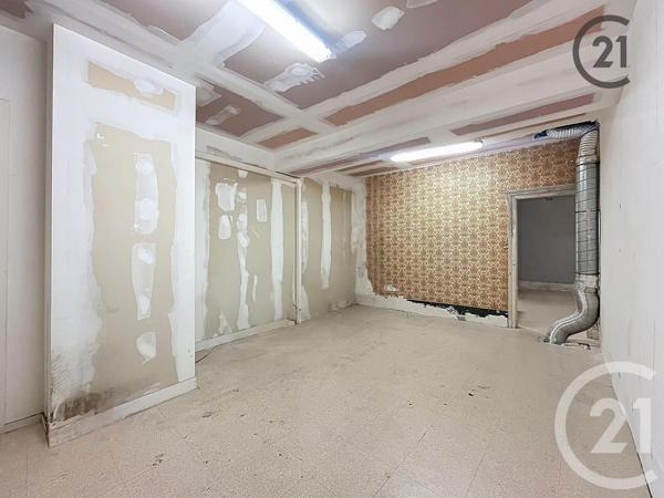 Immeuble à vendre  220 m2 SENS - 89