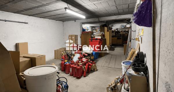 À vendre Parking 56 m² - Gap 05000