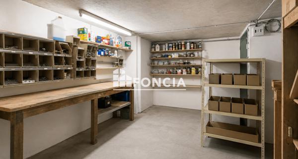 À vendre Parking 56 m² - Gap 05000