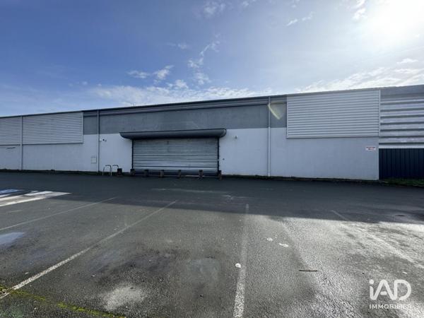 Location boutique/local commercial 1 070 m² Mirebeau