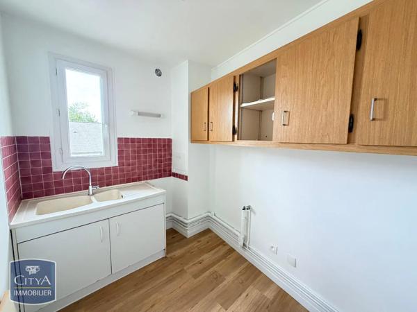 Appartement à louer 2 pièces 44.92m² Saint-Pierre-des-Corps (37700)