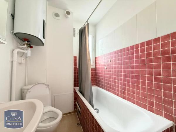 Appartement à louer 2 pièces 44.92m² Saint-Pierre-des-Corps (37700)