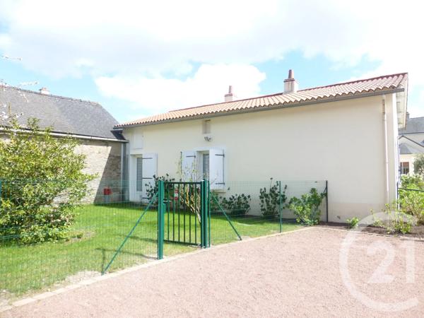Maison à vendre  8 pièces - 389,43 m 2   THOUARE SUR LOIRE  - 44