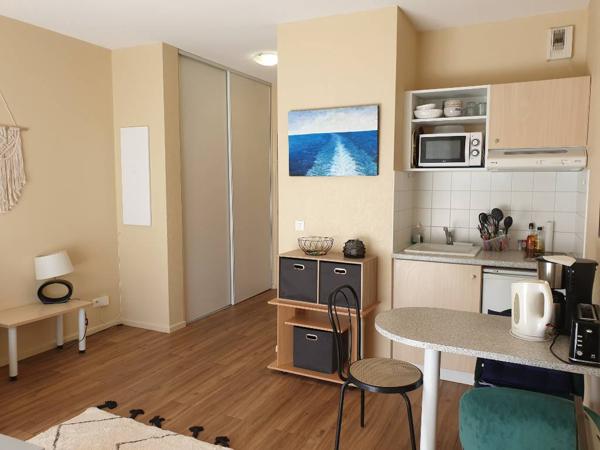 STUDIO 20 M² , terrasse, parking LA ROCHELLE - Les Minimes