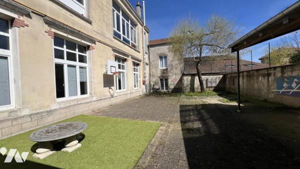 Une ancienne école maternelle