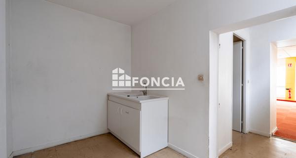 À vendre Immeuble 230 m² - Sablé-sur-sarthe 72300