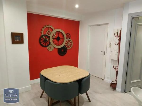 Appartement à louer 2 pièces 52m² Toulon (83000)