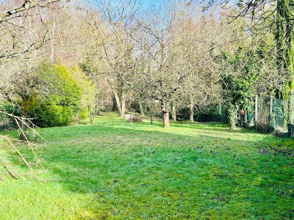 Terrain constructible de 1324m2 - Claye Souilly