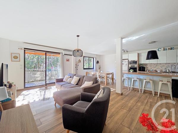 Appartement T4 à vendre  4 pièces - 106,65 m2 MARSEILLE - 13008