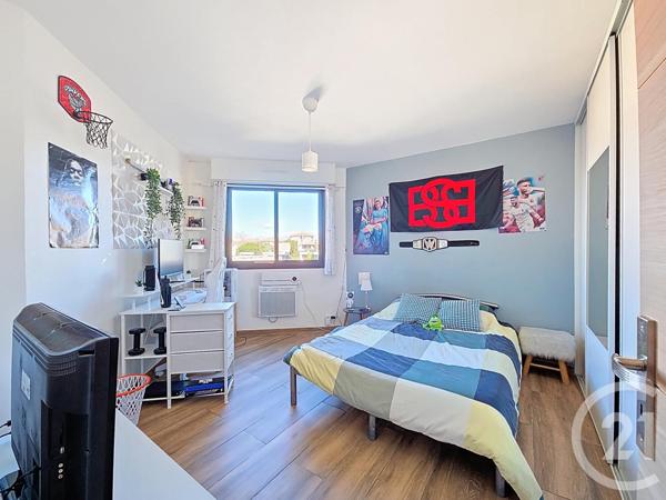 Appartement T4 à vendre  4 pièces - 106,65 m2 MARSEILLE - 13008