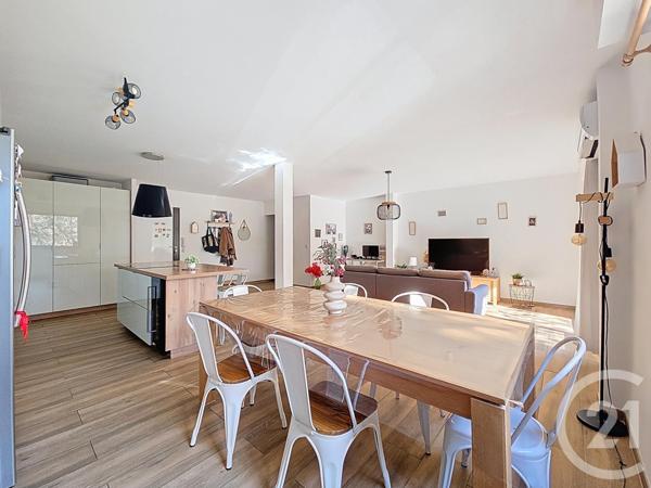 Appartement T4 à vendre  4 pièces - 106,65 m2 MARSEILLE - 13008