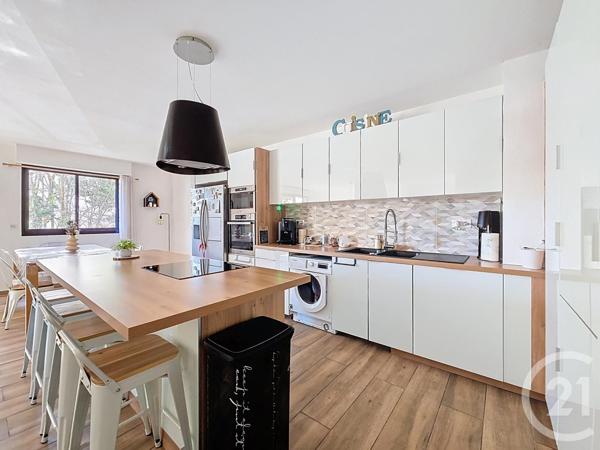 Appartement T4 à vendre  4 pièces - 106,65 m2 MARSEILLE - 13008