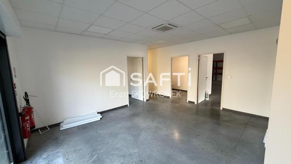 Local commerciale  Langon 920 m2