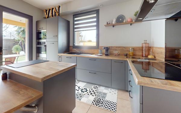 Maison à vendre    5 pièces • 184,55 m2 Nantes