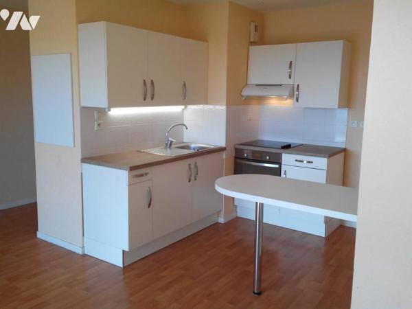  A VENDRE DANS LOUDEAC Appartement de type T3 avec balcon+stationnement