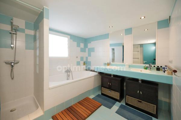 SAINT-PRIX, VAL D'OISE (95) : Maison individuelle d’environ 133 m² habitables (153 m² au sol) - 6 pièces principales