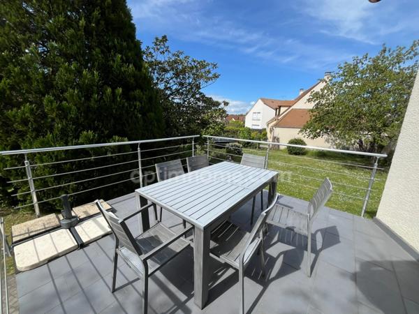 SAINT-PRIX, VAL D'OISE (95) : Maison individuelle d’environ 133 m² habitables (153 m² au sol) - 6 pièces principales