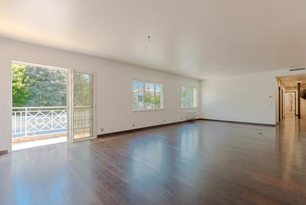 Maison avec jardin et garage Le Bouscat . Calme et confort 595 000 € H.A.I.*