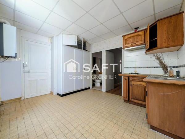 IMMEUBLE DE RAPPORT EN PIERRE | 2 LOGEMENTS AU CŒUR DE GÉNELARD