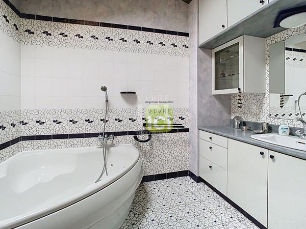 Maison familiale de 143 m² sur demi-niveaux avec Jardin de +300 m² sans vis-à-vis