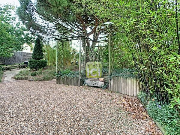 Maison familiale de 143 m² sur demi-niveaux avec Jardin de +300 m² sans vis-à-vis