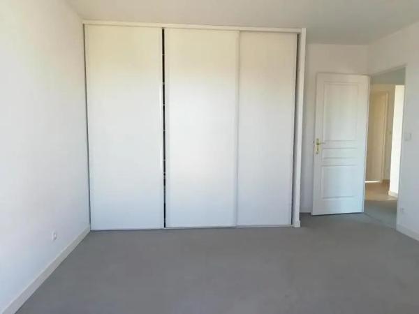 Appartement à louer 5 pièces 128.41m² Le Mans (72000)