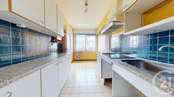 Appartement T5 à vendre  5 pièces - 107 m 2   NANTES  - 44