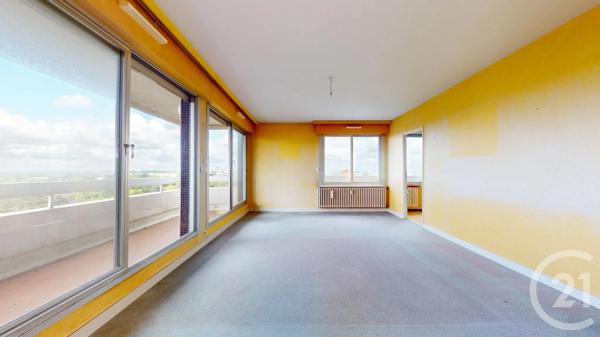 Appartement T5 à vendre  5 pièces - 107 m 2   NANTES  - 44