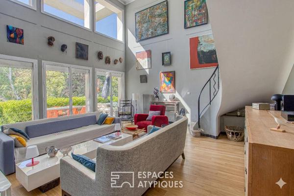 Une signature architecturale rare au coeur d’un parc paysagé