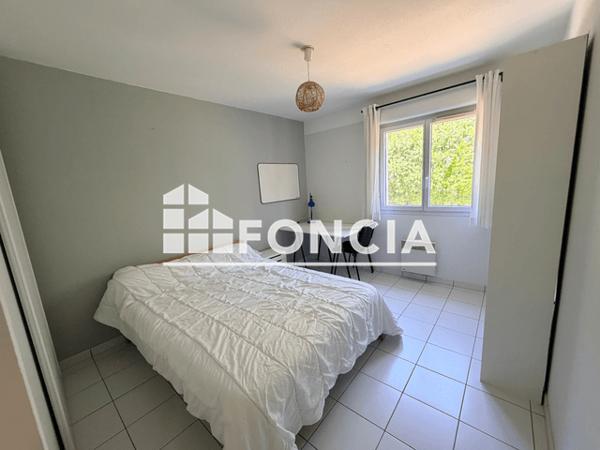 Location Appartement meublé 4 pièces 85.4 m² - 74 RUE FERNAND IZER Talence 33400