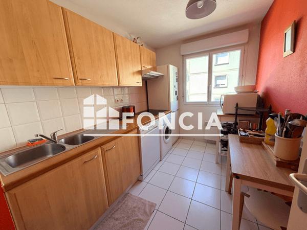 Location Appartement meublé 4 pièces 85.4 m² - 74 RUE FERNAND IZER Talence 33400