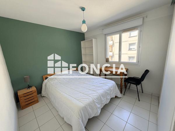Location Appartement meublé 4 pièces 85.4 m² - 74 RUE FERNAND IZER Talence 33400
