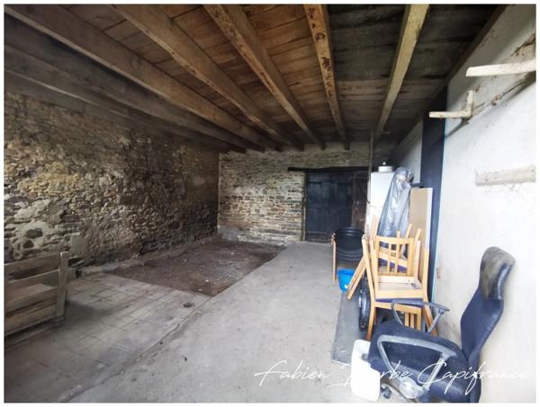 Grande longère 170 m² avec une partie rénovée (56800)
