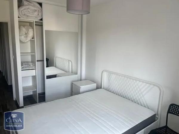 Appartement à louer 4 pièces 79.17m² Pessac (33600)