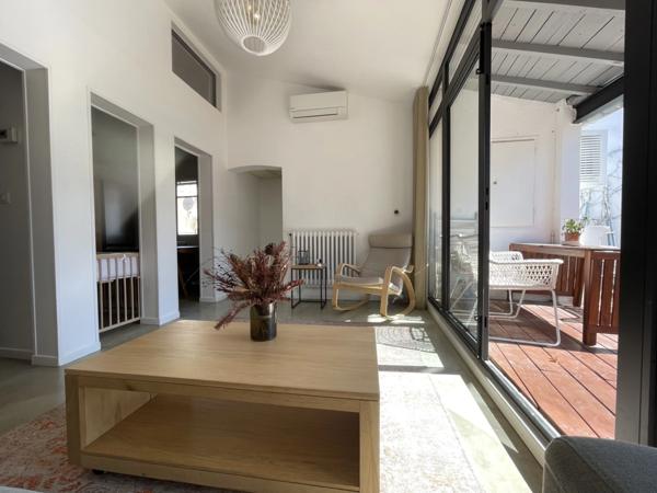 ARLES Maison rénovée avec terrasse et cave, 4 chambres