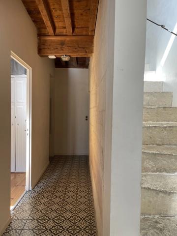 ARLES Maison rénovée avec terrasse et cave, 4 chambres