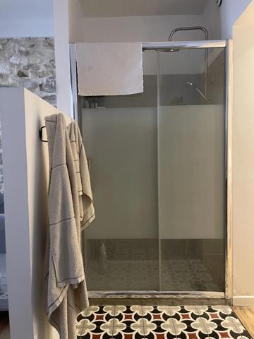 ARLES Maison rénovée avec terrasse et cave, 4 chambres