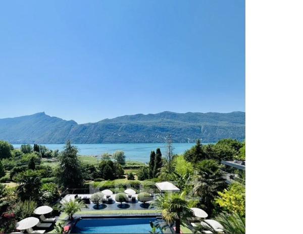 Présentation Confidentielle : Cession Hôtelière de Prestige