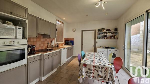 Maison à vendre 6 pièces 183 m² Jarnac