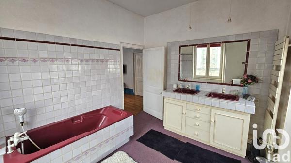 Maison à vendre 6 pièces 183 m² Jarnac