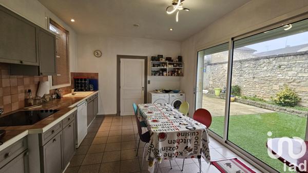 Maison à vendre 6 pièces 183 m² Jarnac