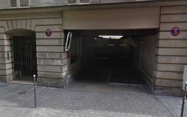 Parking · Location Paris (75003) 8m²